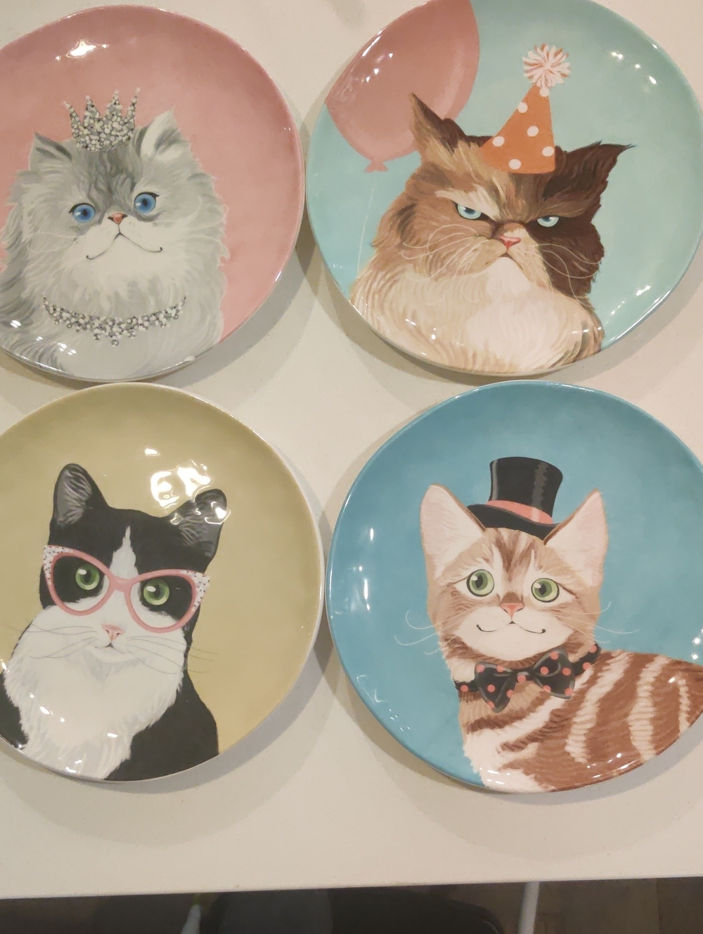 Four Pier 1 Imports Cat Plates Retired...New Flawless Condition